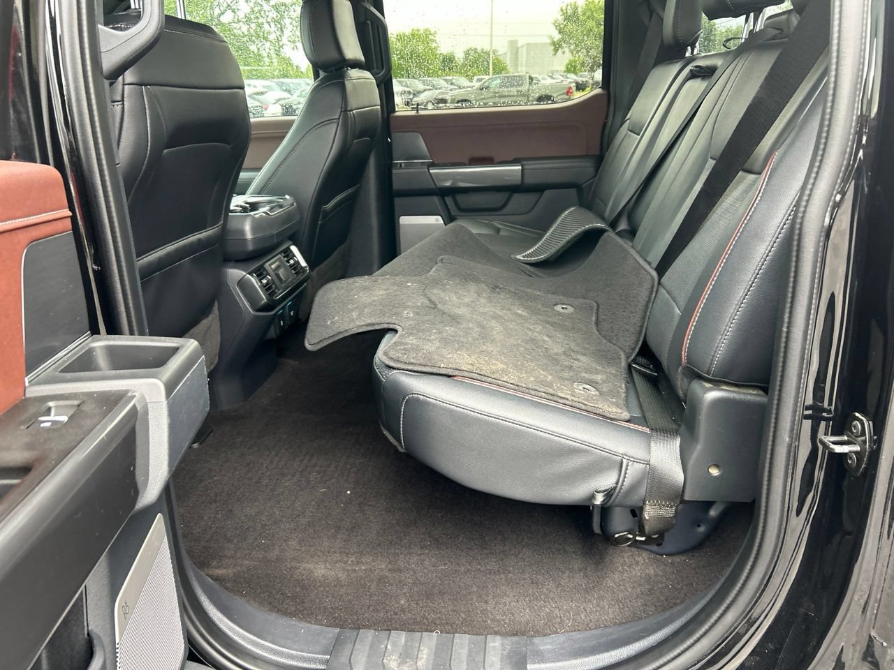 Used 2022 Ford F150 Lariat w/ Equipment Group 502A High AWD/4WD image 12