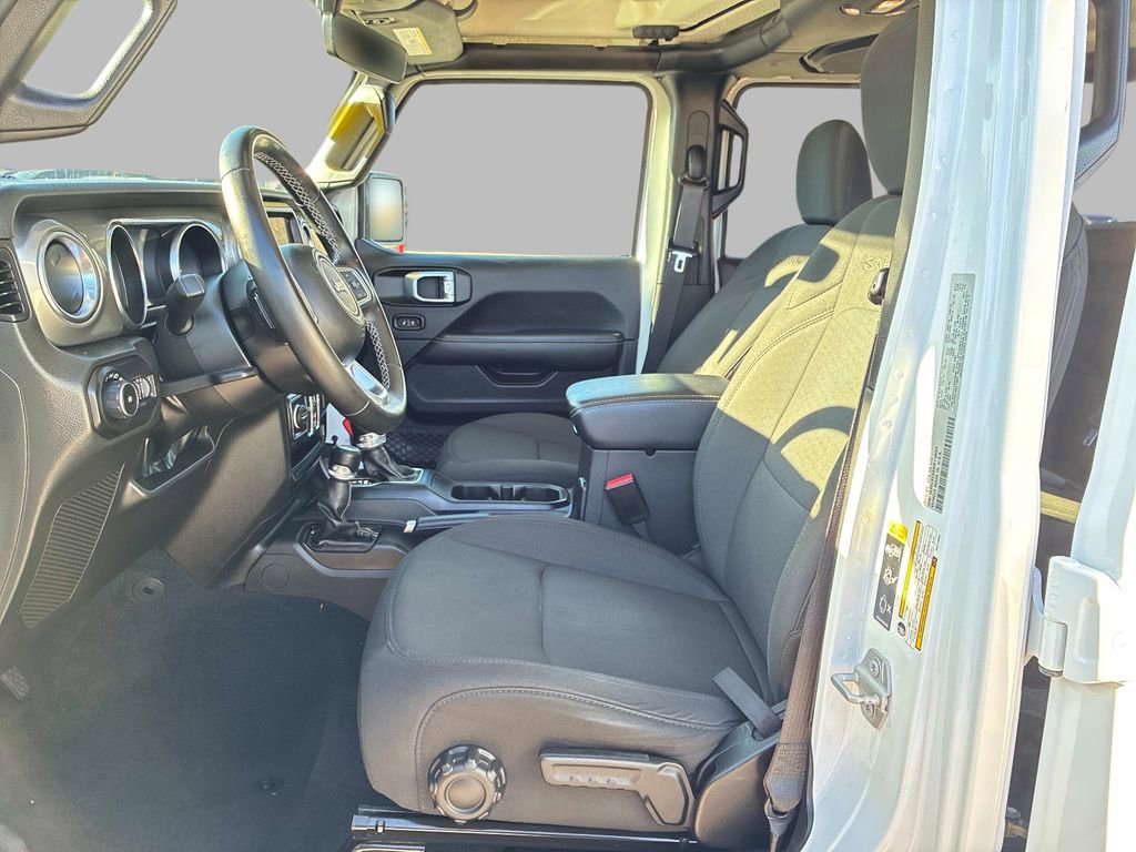 Used 2022 Jeep Wrangler Unlimited Sahara image 21