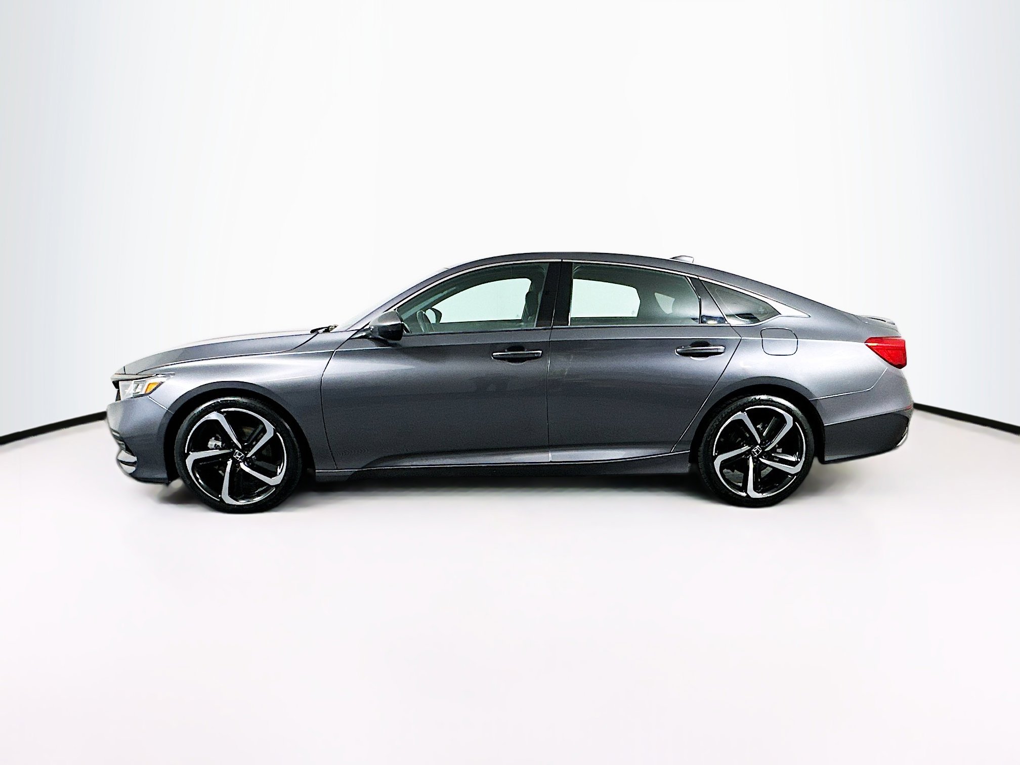Used 2020 Honda Accord Sport image 4