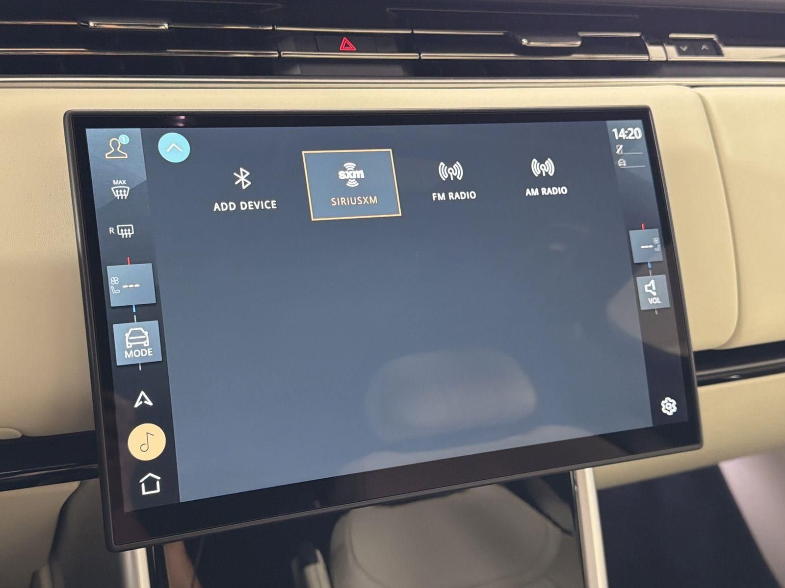 New 2026 Land Rover Range Rover Long Wheelbase SE image 17