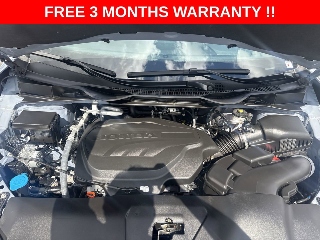 Used 2025 Honda Odyssey Sport-L image 11