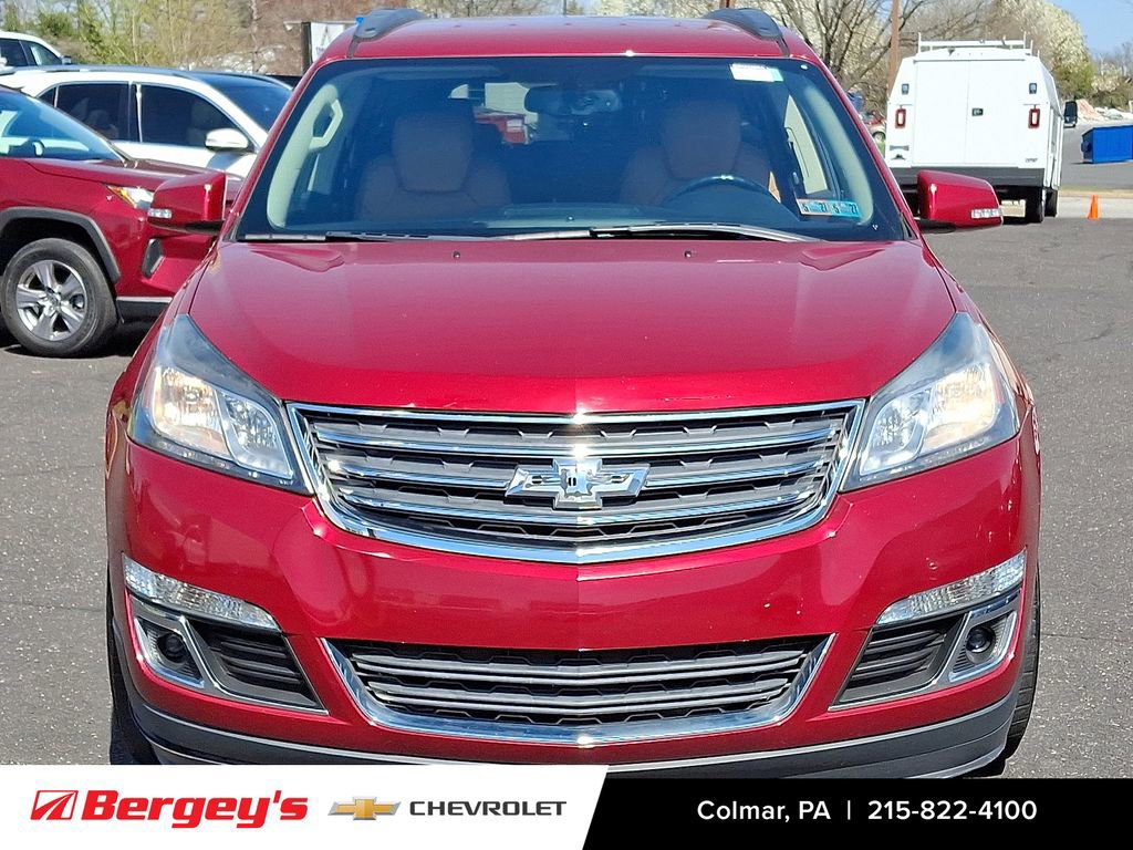 Used 2013 Chevrolet Traverse LT image 2