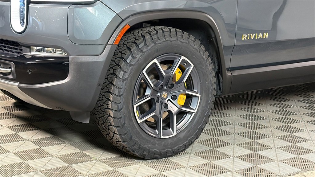 Used 2022 Rivian R1T Launch Edition image 4
