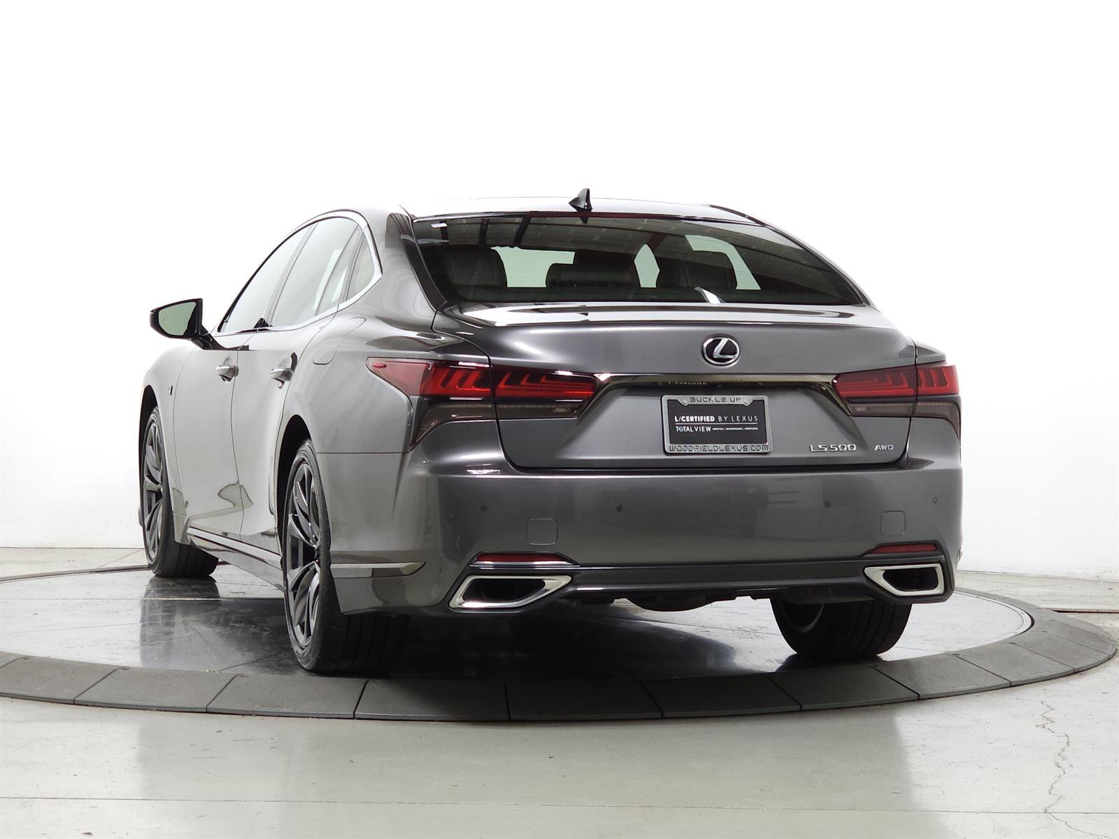 Certified 2023 Lexus LS 500 F Sport w/ Accessory Package (Z2) image 6