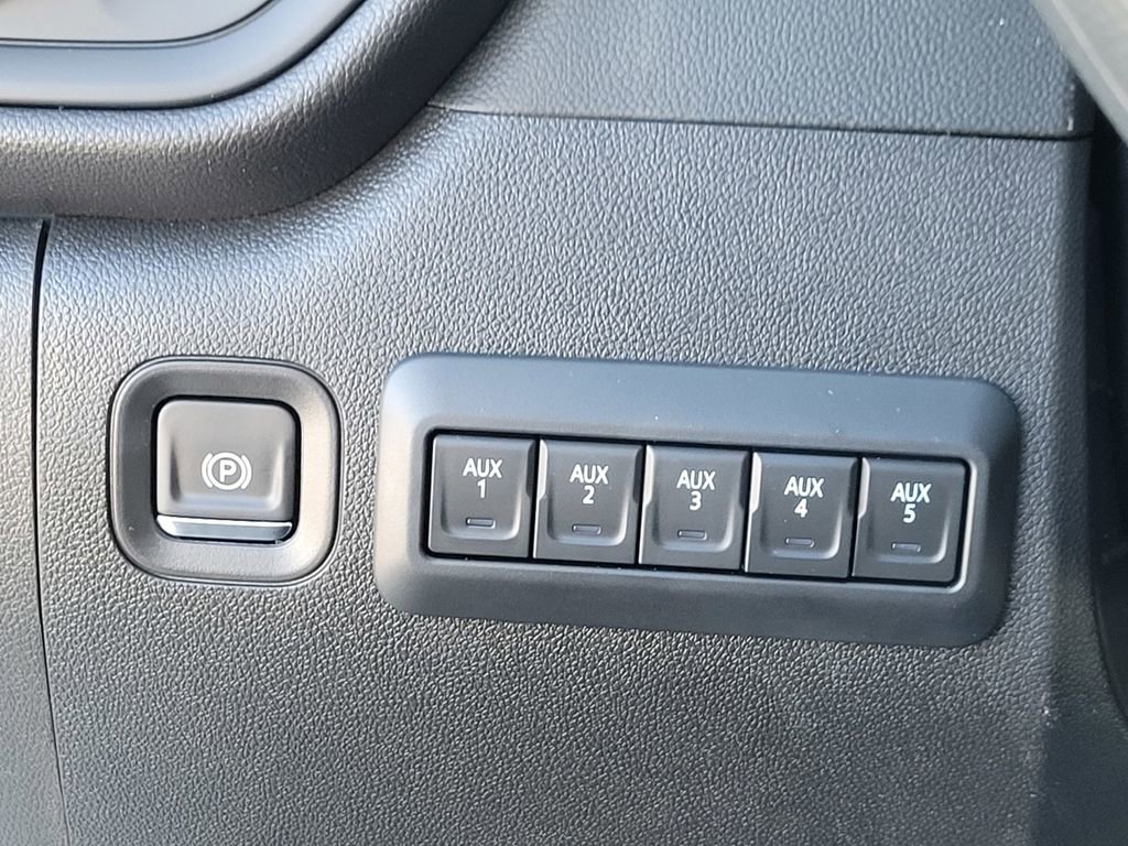 New 2026 Chevrolet Silverado 2500 Custom w/ Custom Value Package image 24