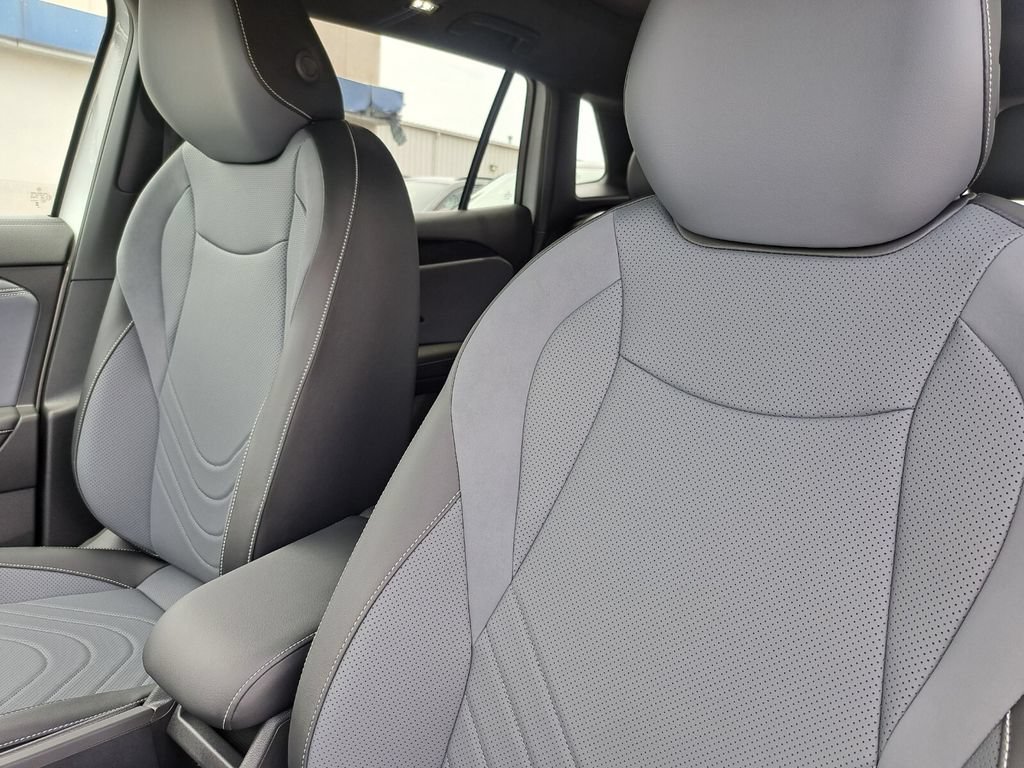 New 2026 Volkswagen Tiguan SE R-Line FWD image 20