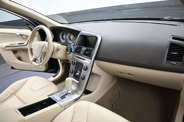 Used 2012 Volvo XC60 3.2 FWD image 12