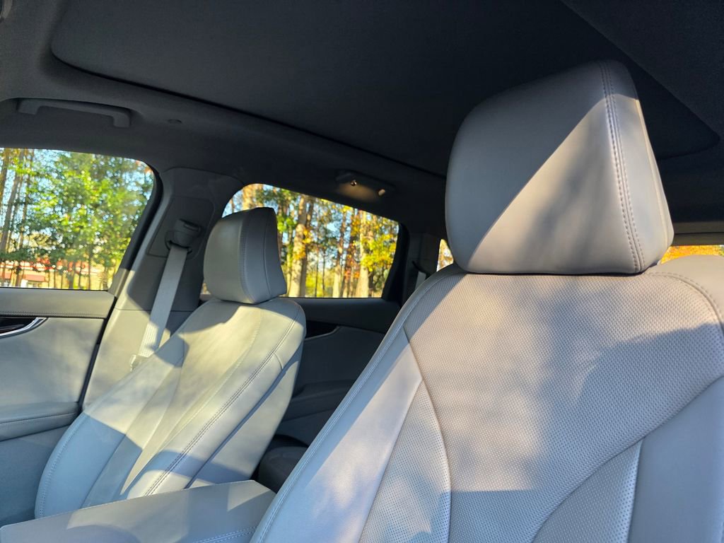 Used 2022 Lincoln Nautilus Reserve w/ Luxury Package image 12