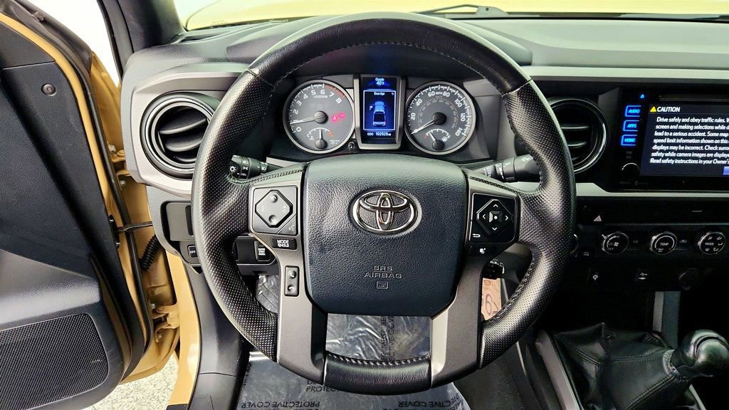 Used 2016 Toyota Tacoma TRD Sport w/ Towing Package image 13