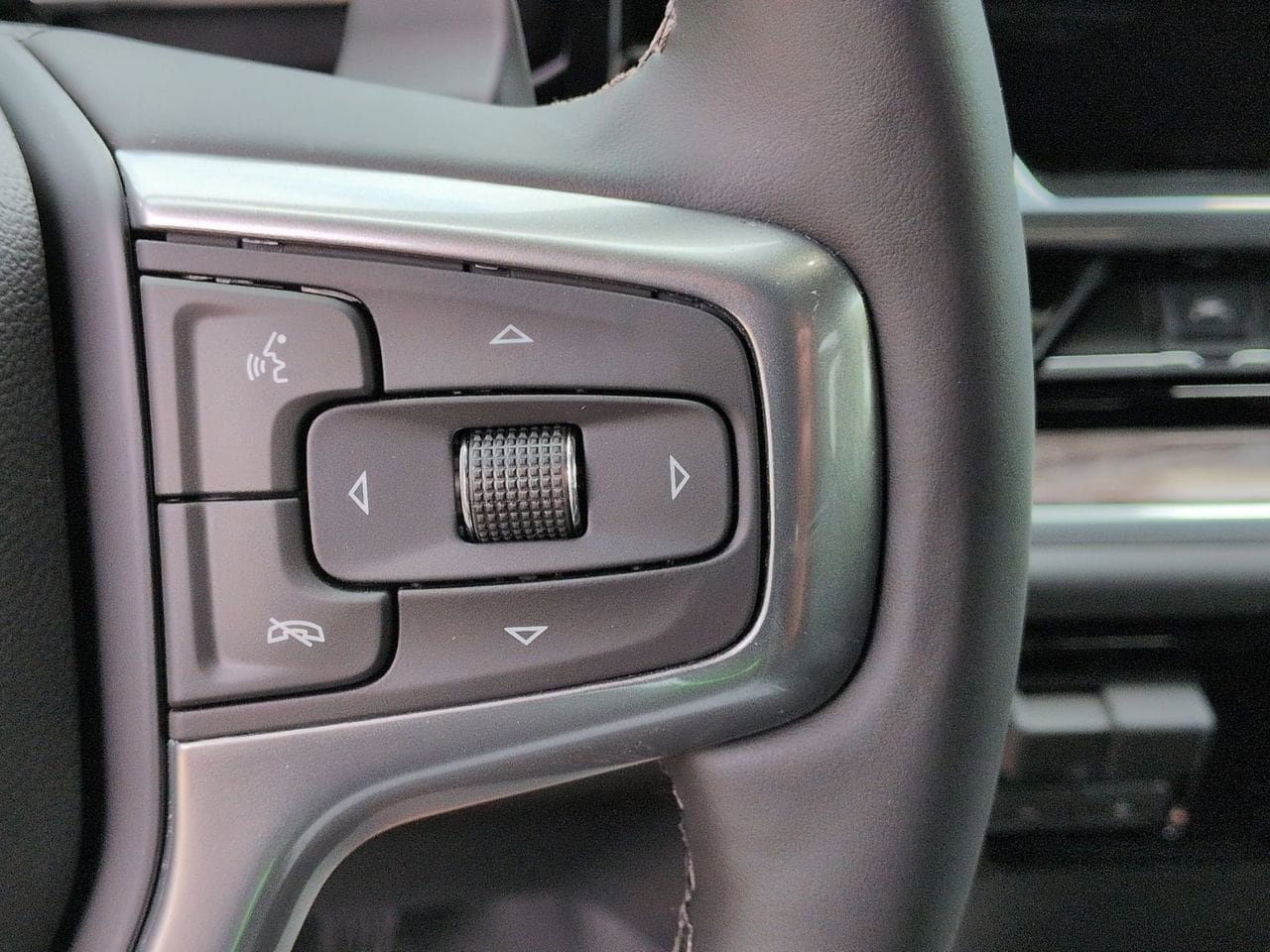 New 2026 Chevrolet Silverado 1500 LTZ w/ LTZ Convenience Package II AWD/4WD image 13