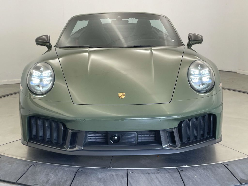 Used 2025 Porsche 911 Carrera 4 GTS AWD/4WD image 10