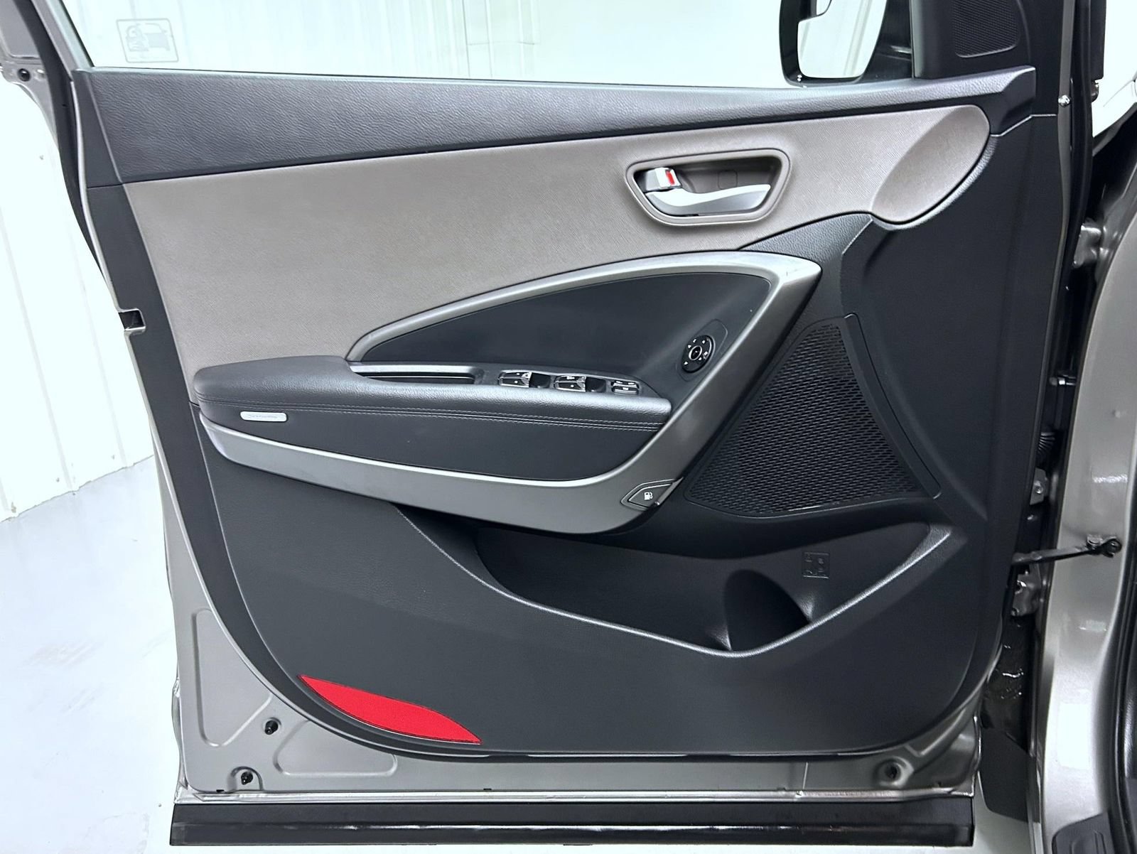 Used 2018 Hyundai Santa Fe Sport FWD image 9