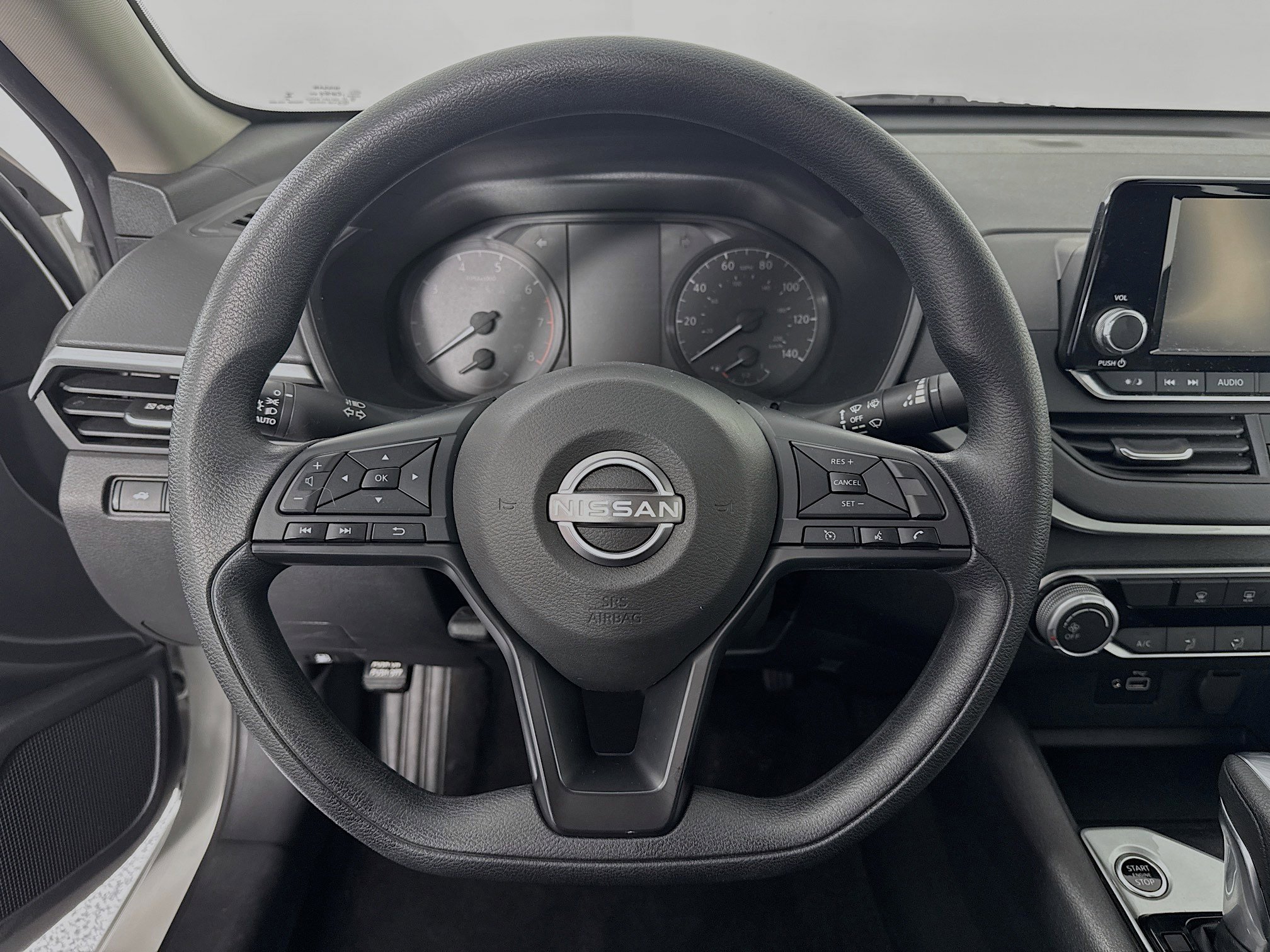 Used 2024 Nissan Altima 2.5 S image 11