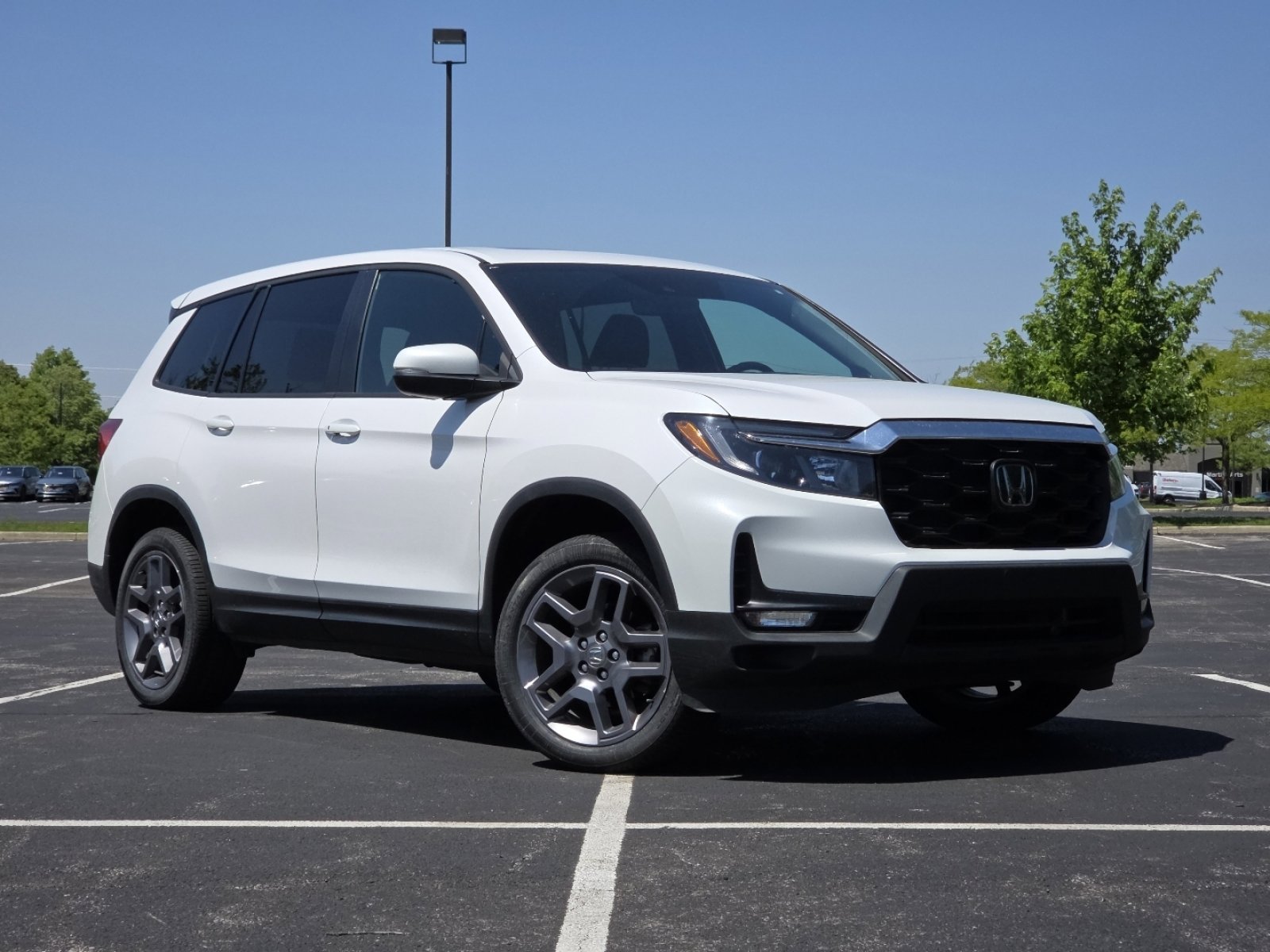 Certified 2023 Honda Passport EX-L image 2