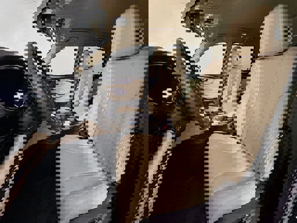 Used 2024 Acura MDX SH-AWD w/ Technology Package image 11