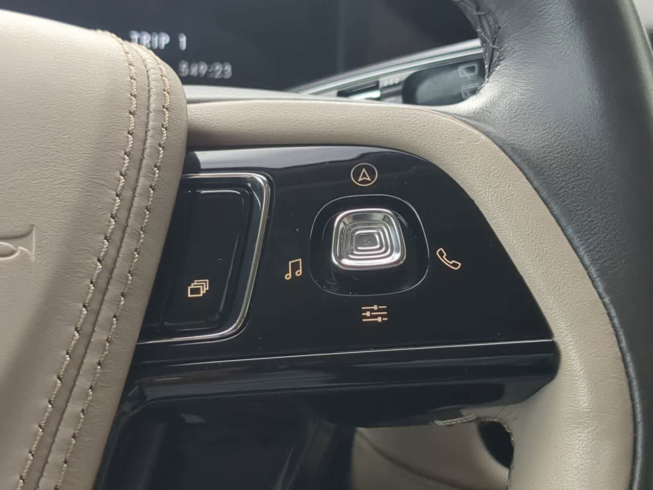 Used 2023 Lincoln Aviator Reserve w/ Equipment Group 201A RWD image 26
