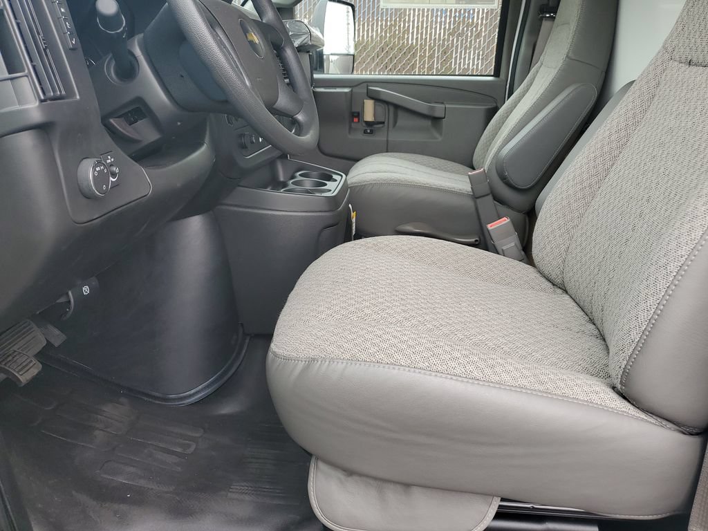 New 2026 Chevrolet Express 3500 w/ Power Convenience Package RWD image 11