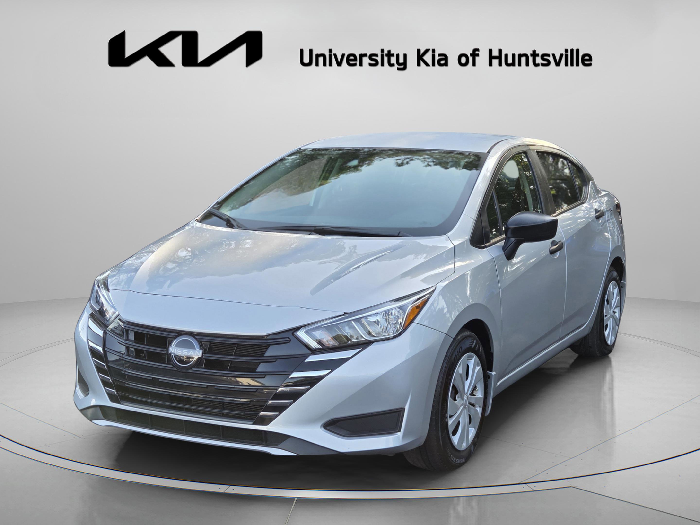 Used 2024 Nissan Versa S w/ Trunk Package FWD image 3