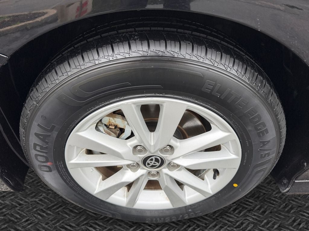 Used 2025 Toyota Camry LE FWD image 11