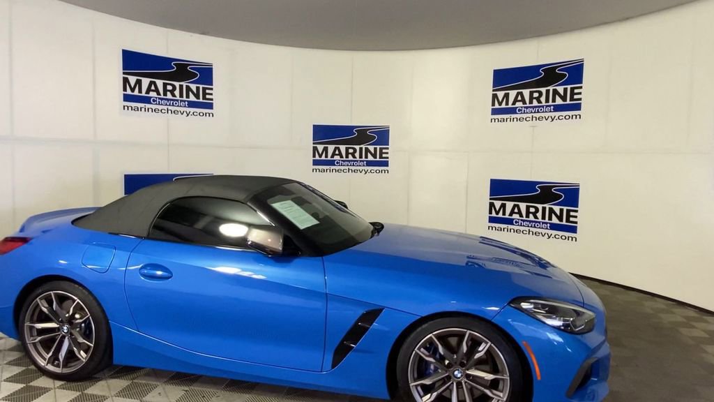 Used 2022 BMW Z4 M40i w/ Premium Package RWD image 3