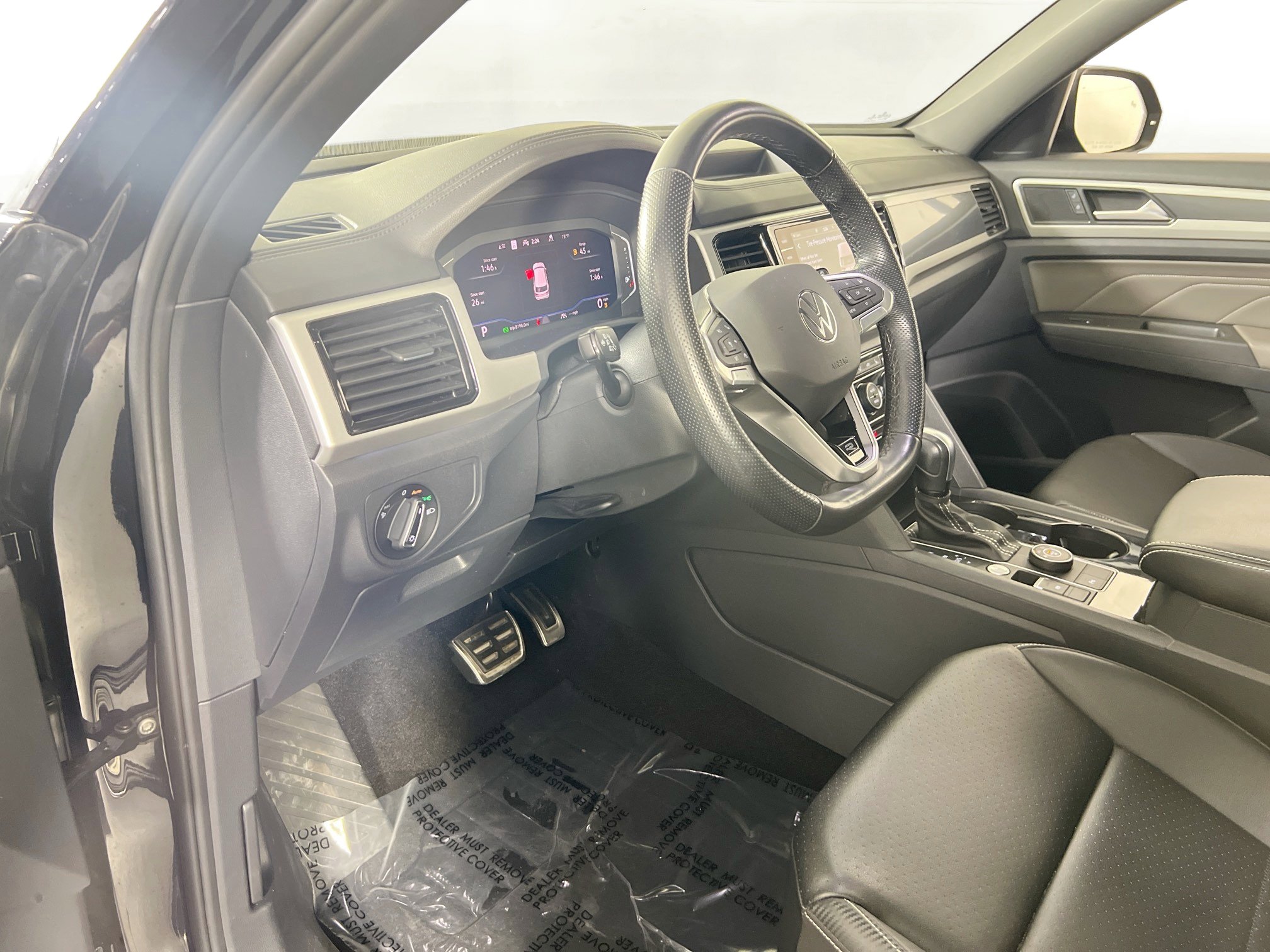 Used 2023 Volkswagen Atlas Cross Sport SEL R-Line image 9