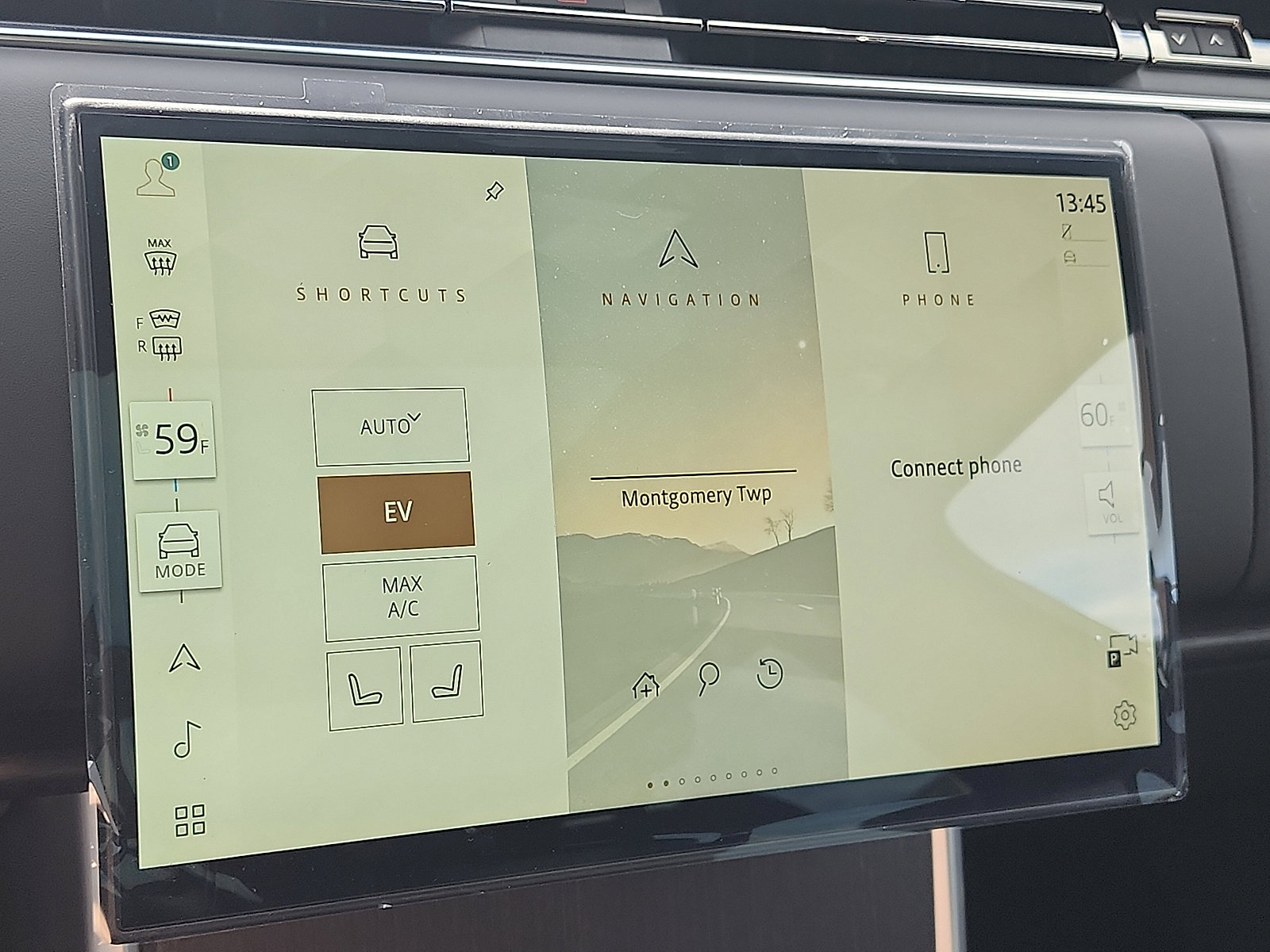 New 2025 Land Rover Range Rover SE image 14