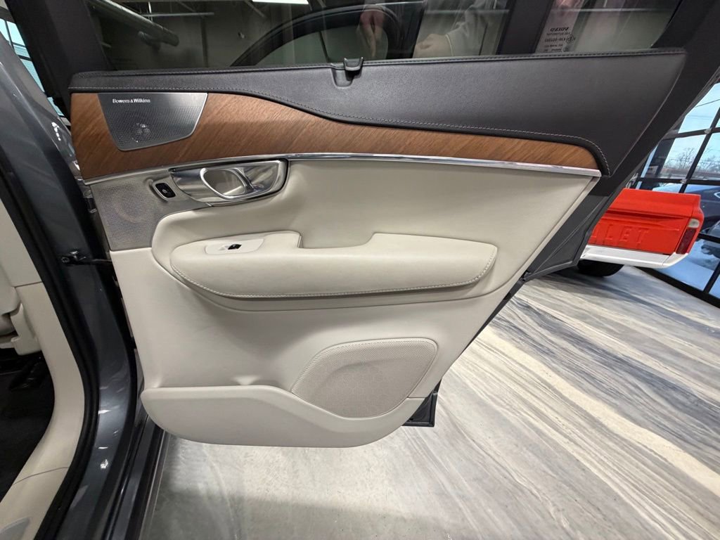 Used 2017 Volvo XC90 T6 Inscription w/ Vision Package image 49