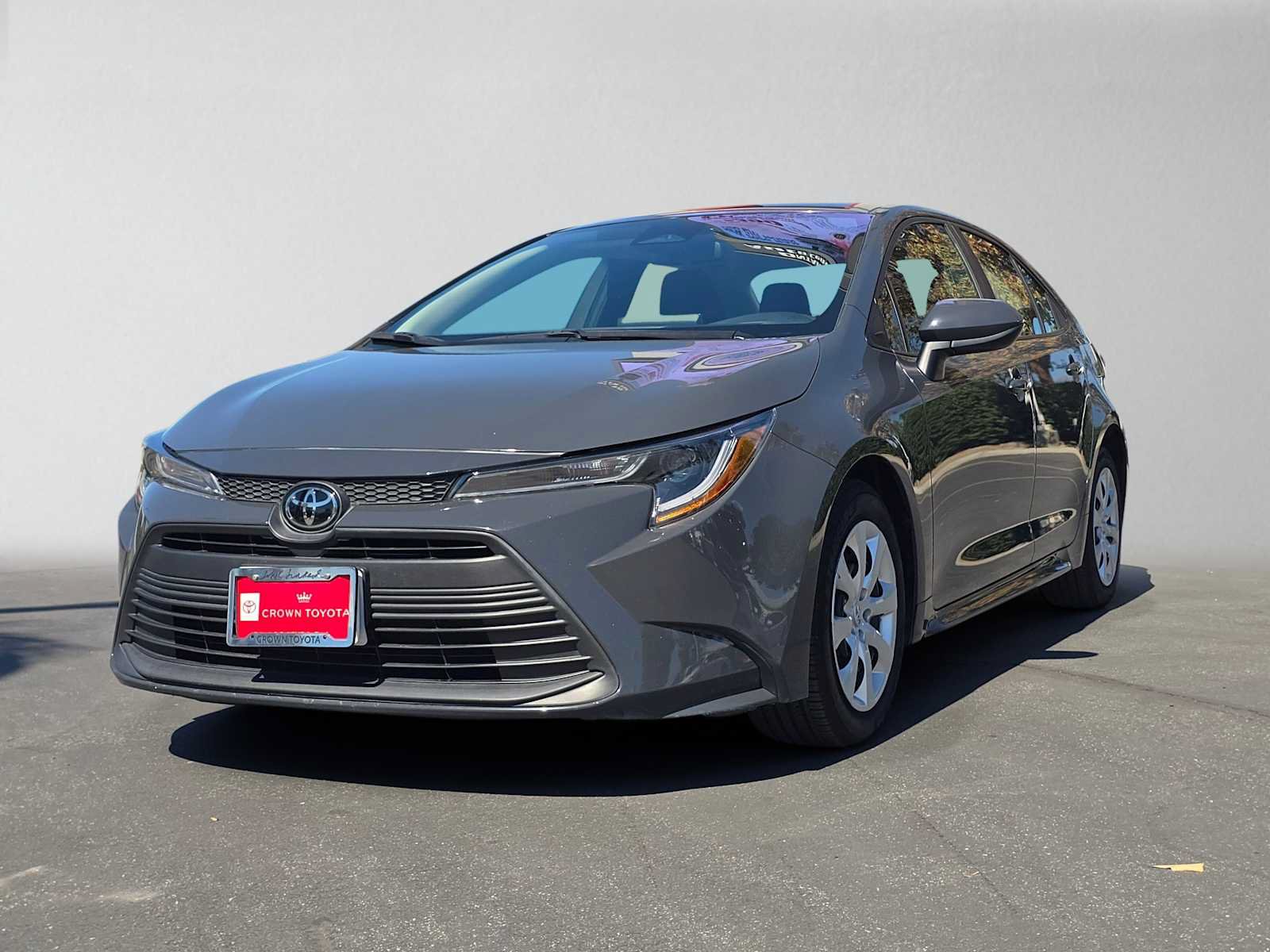 Used 2025 Toyota Corolla LE FWD image 7