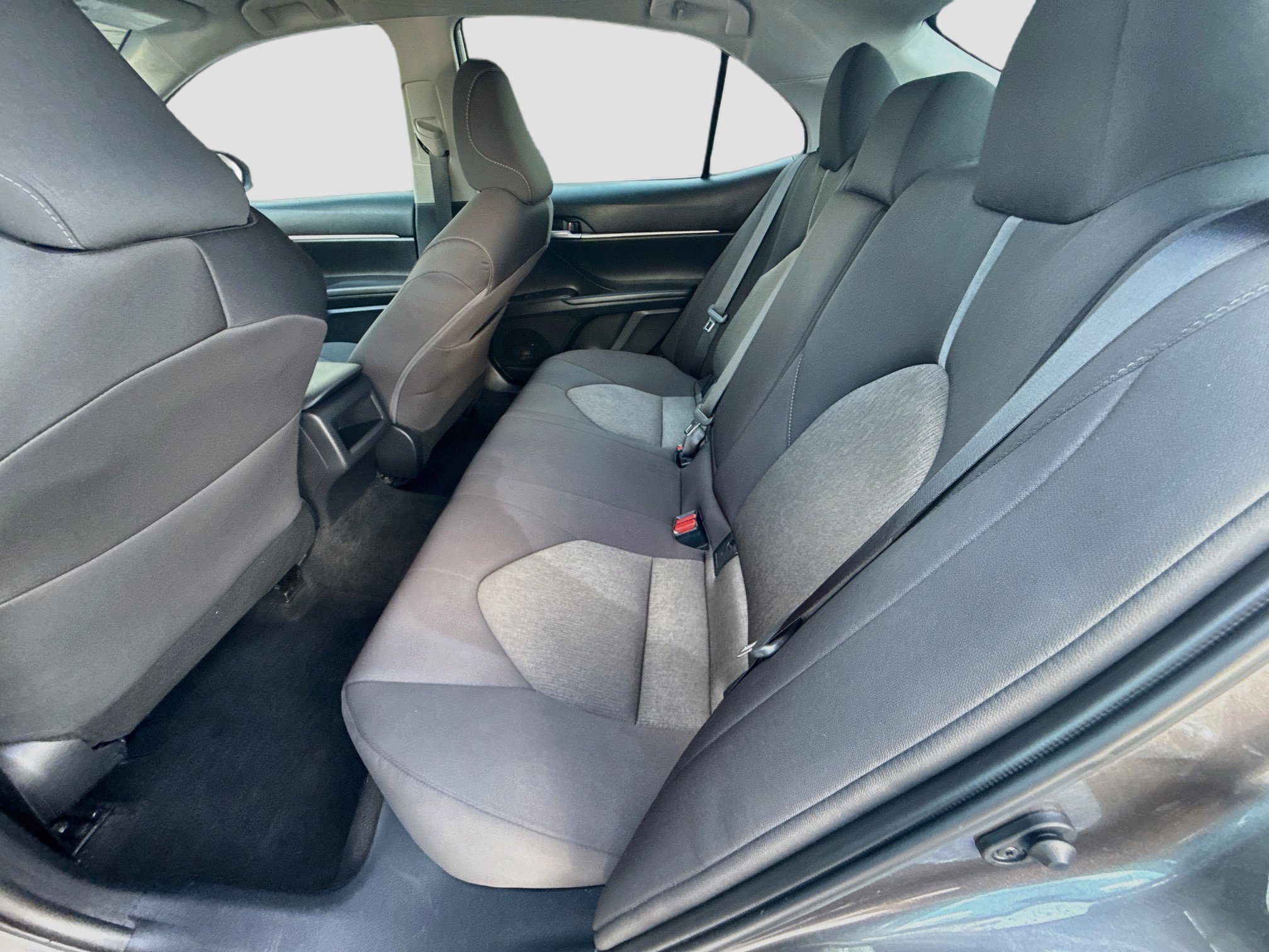Used 2024 Toyota Camry LE FWD image 22
