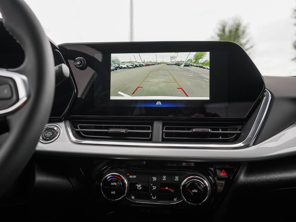 New 2026 Chevrolet Trax LT w/ LT Convenience Package FWD image 23