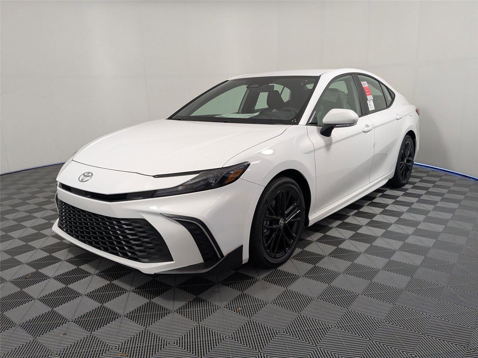 New 2026 Toyota Camry SE image 2
