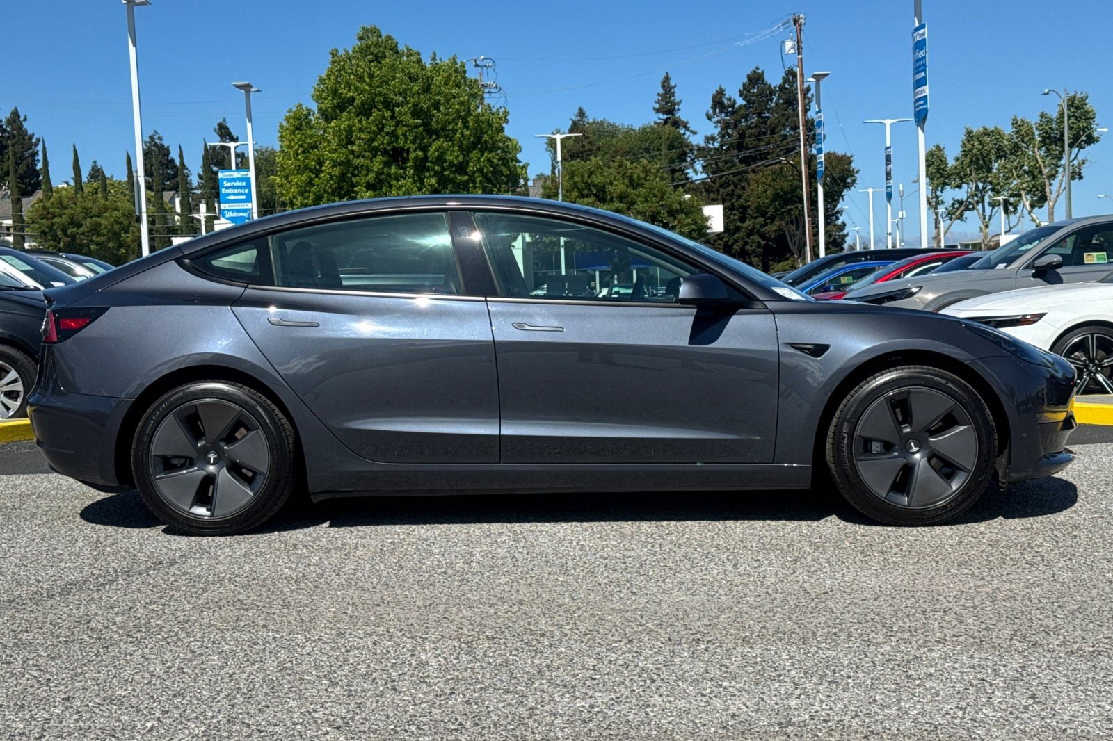 Used 2023 Tesla Model 3 Standard Range RWD image 8