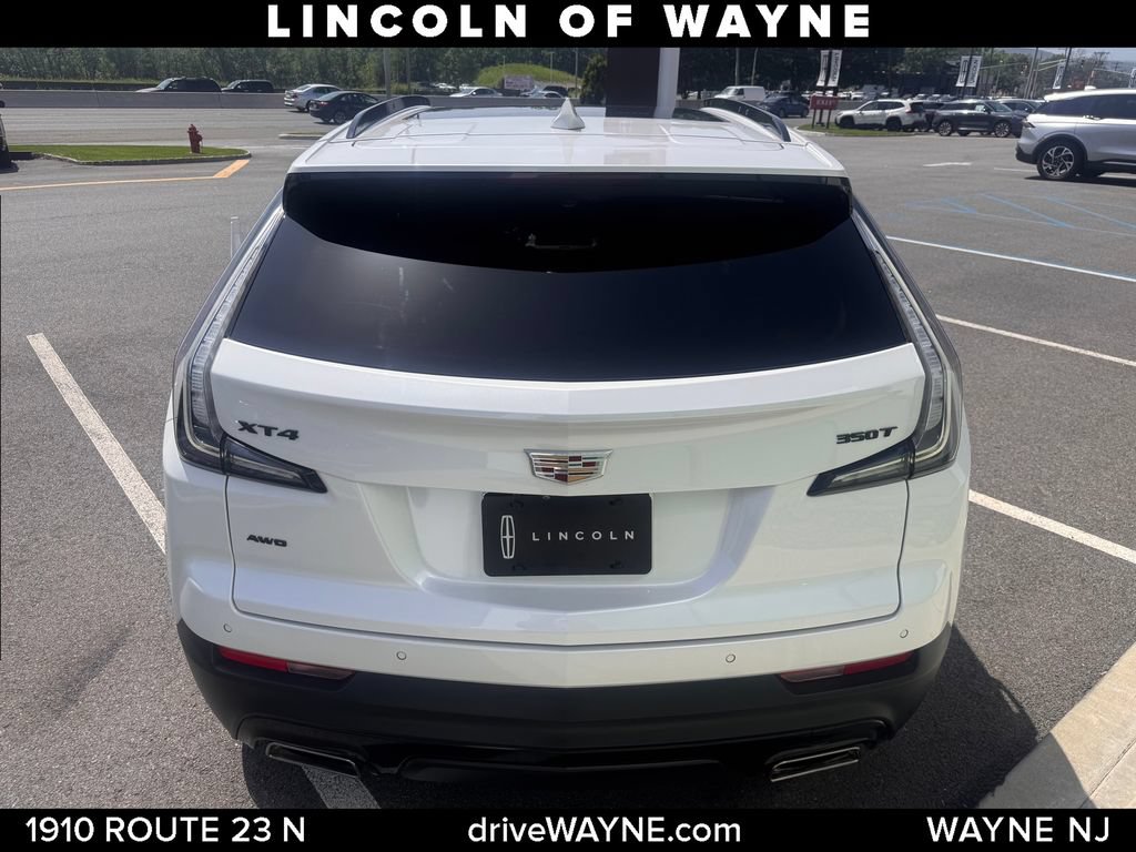 Used 2023 Cadillac XT4 Sport w/ Cold Weather Package AWD/4WD image 4