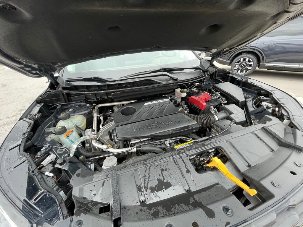 Used 2023 Nissan Rogue SV w/ SV Premium Package image 32