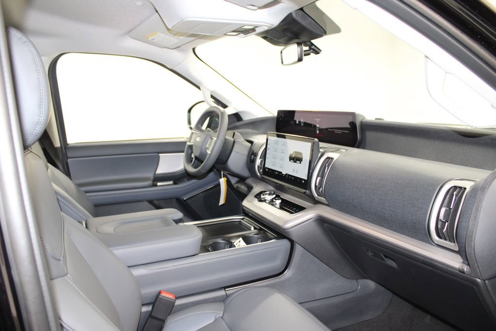 New 2026 Ford Expedition Max Active image 30