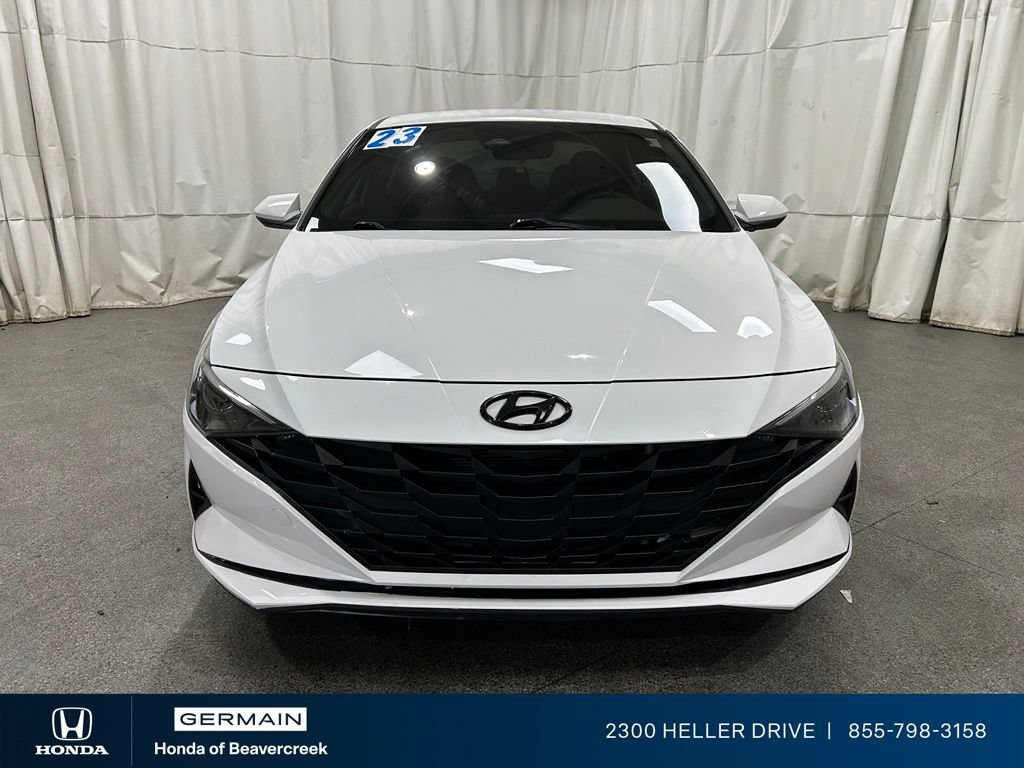 Used 2023 Hyundai Elantra Blue FWD image 3