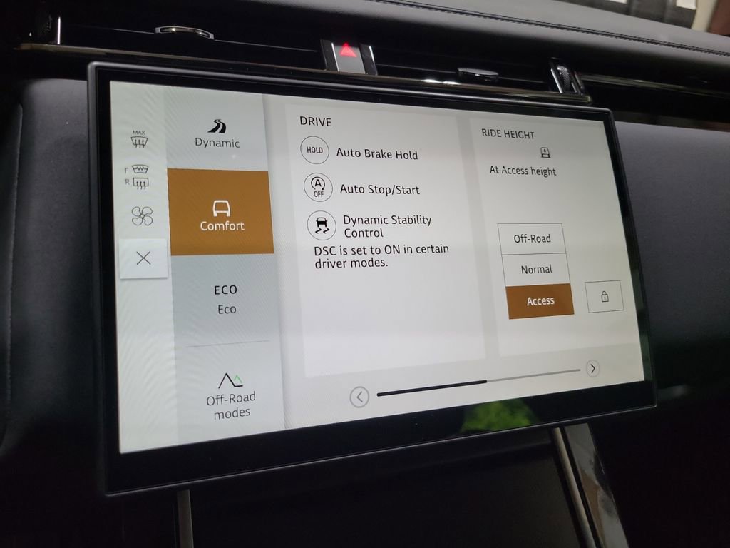 New 2026 Land Rover Range Rover Velar Dynamic SE image 34