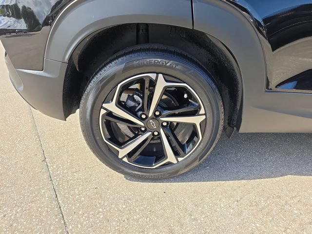 Used 2023 Chevrolet TrailBlazer RS w/ Sun and Liftgate Package FWD image 5