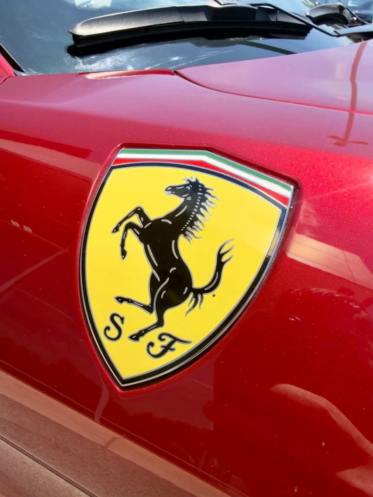 Used 2015 Ferrari California T RWD image 38