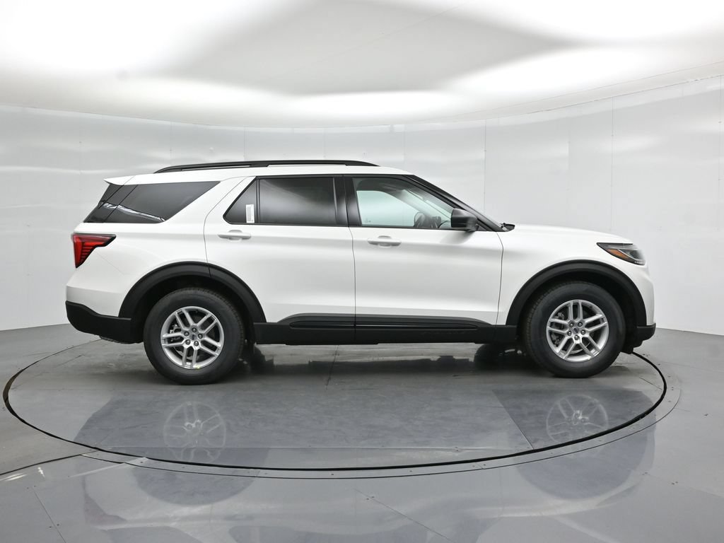New 2026 Ford Explorer Active RWD image 24