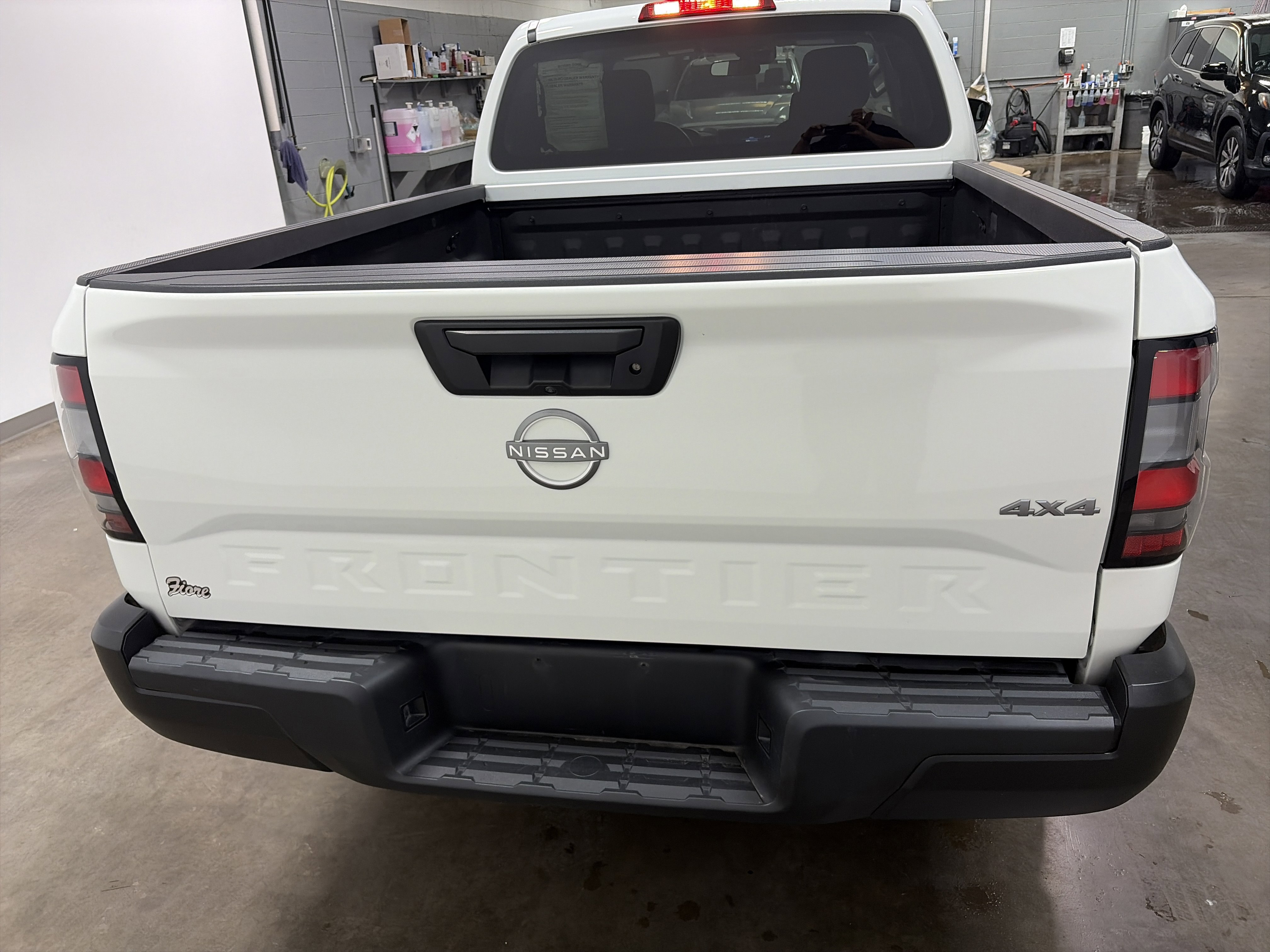 Used 2024 Nissan Frontier S w/ S Utility Package AWD/4WD image 4