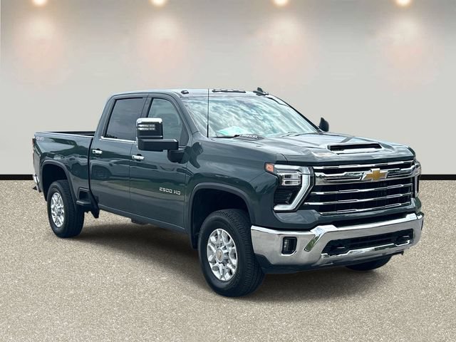 Used 2026 Chevrolet Silverado 2500 LTZ AWD/4WD image 3