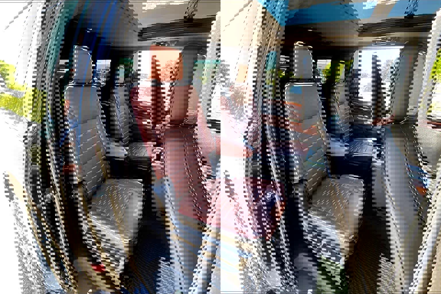 Used 2024 GMC Yukon XL Denali Ultimate image 20