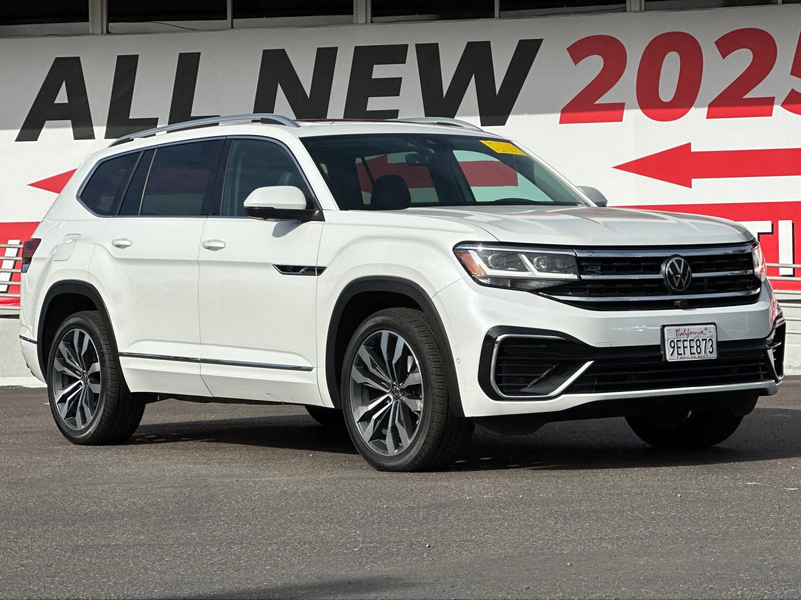 Used 2023 Volkswagen Atlas SEL Premium image 8