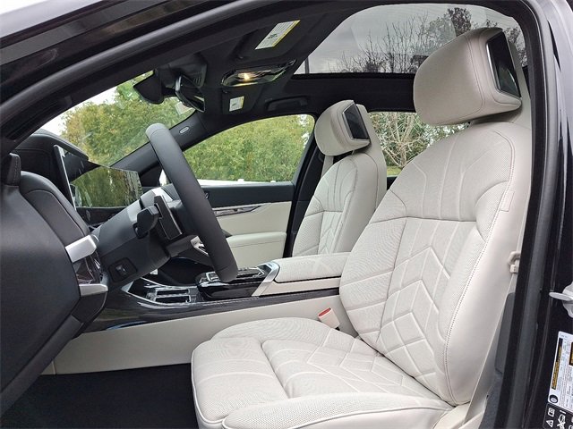 New 2026 BMW 760i xDrive image 12