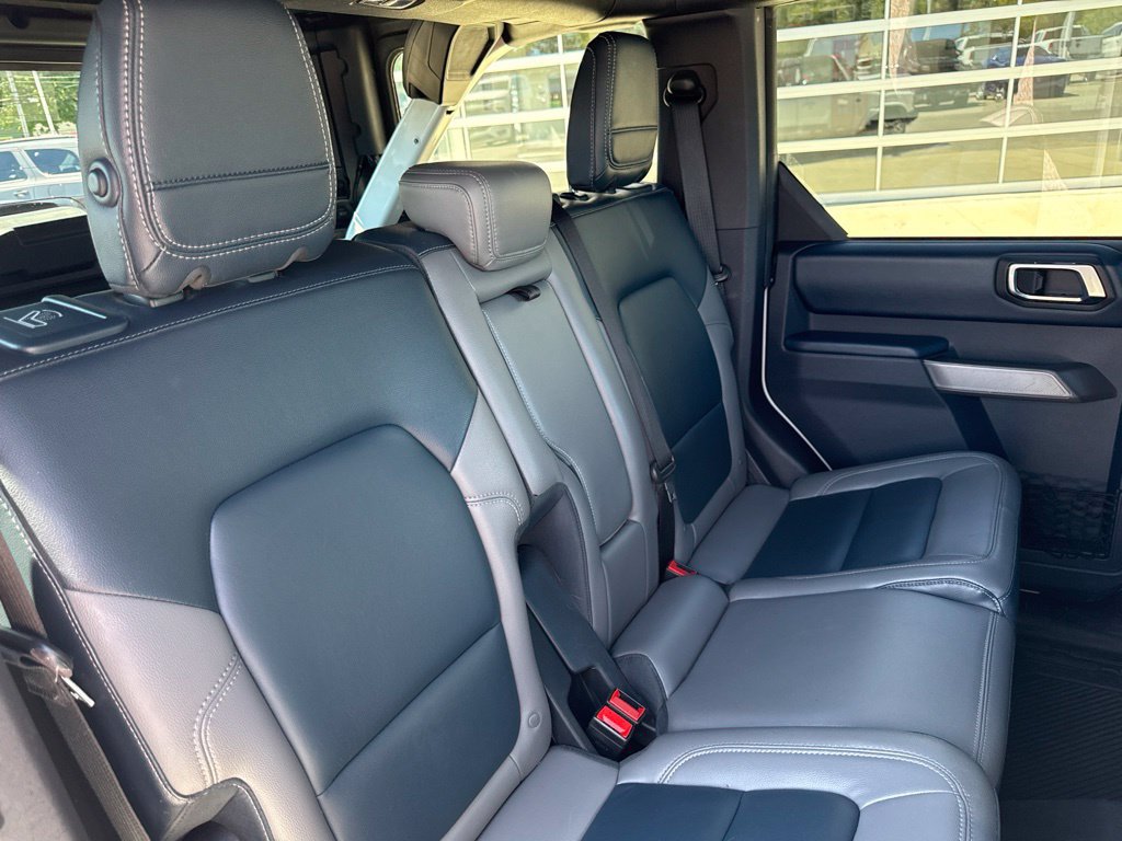 Used 2023 Ford Bronco Outer Banks AWD/4WD image 35