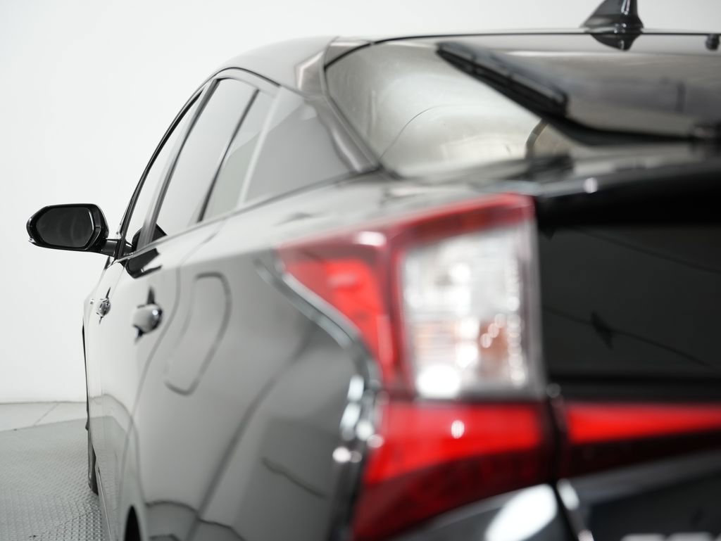 Used 2020 Toyota Prius Limited FWD image 60