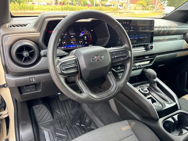 Used 2024 Chevrolet Colorado Trail Boss w/ Technology Package AWD/4WD image 14