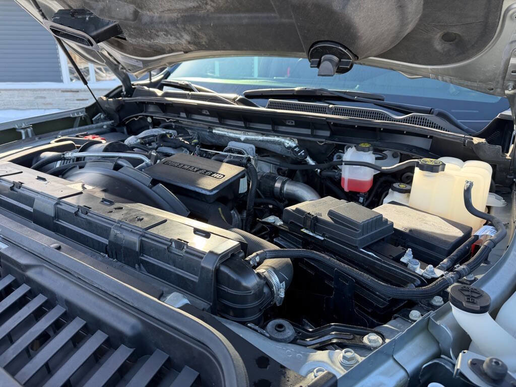 Used 2024 GMC Sierra 3500 SLT w/ SLT Premium Package image 76