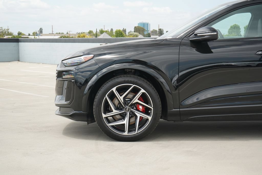 New 2027 Audi SQ6 e-tron Premium Plus AWD/4WD image 2